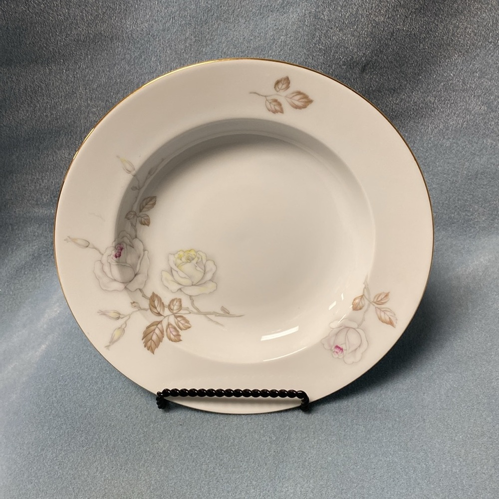 2-JOHANN HAVILAND SWEETHEART ROSE RIM SOUP BOWLS 8 1/4 INCH